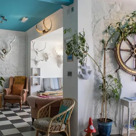 Blue Quay House, بيت للعطل *